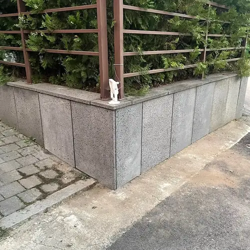 깨진외벽대리석교체 시공 사진
